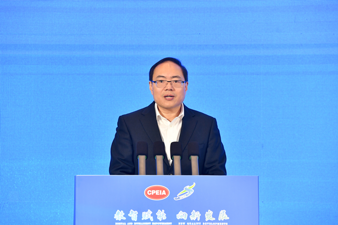 盐城市人民政府 盐城要闻 第八届全国石油石化装备产业基地建设与发展