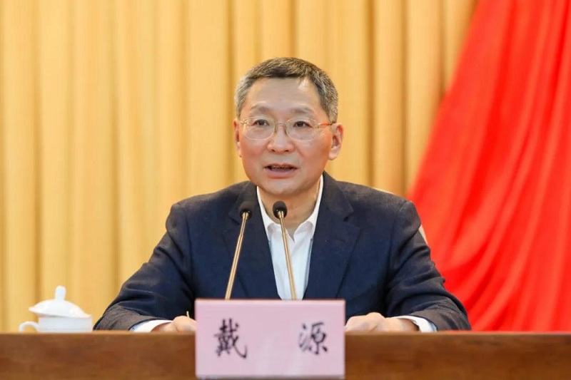 秦景安围绕综合考核面临的新形势新要求,介绍了年度综合考核工作的