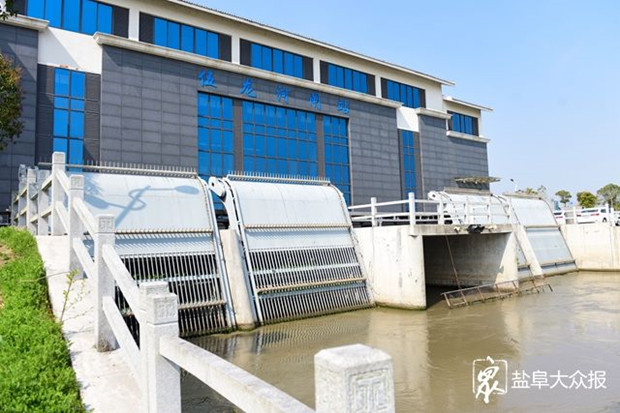 曹路宝调研盐城经济技术开发区步凤镇经济社会发展情况